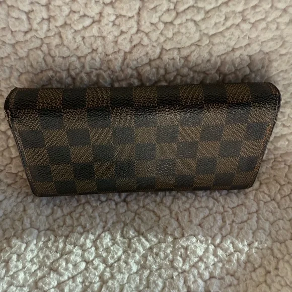 Louis Vuitton Black and Brown Checkered Wallet - Picture 2 of 11